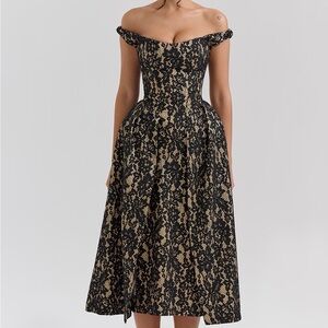 House of CB CHARMING
Black Gold Lace Off Shoulder Midi Gown